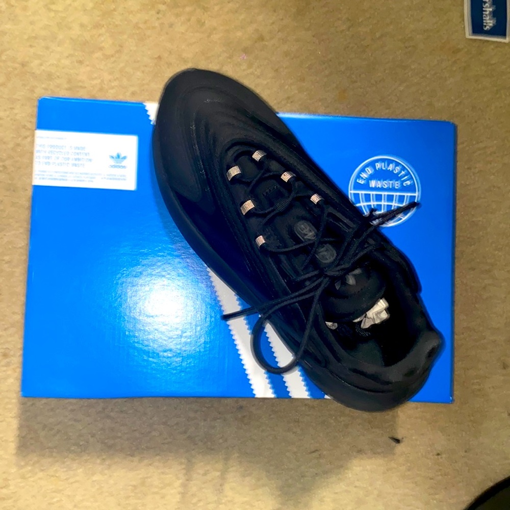 BRAND NEW W/BOX